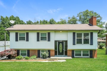 8603 HONOR AVE LOUISVILLE, KY 40219